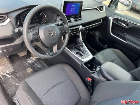 Certified 2025 Toyota RAV4 XLE FWD image 20