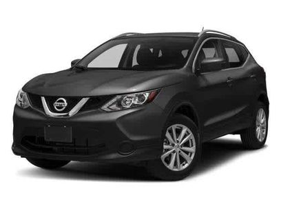 Used 2017 Nissan Rogue Sport SV w/ SV Premium Package