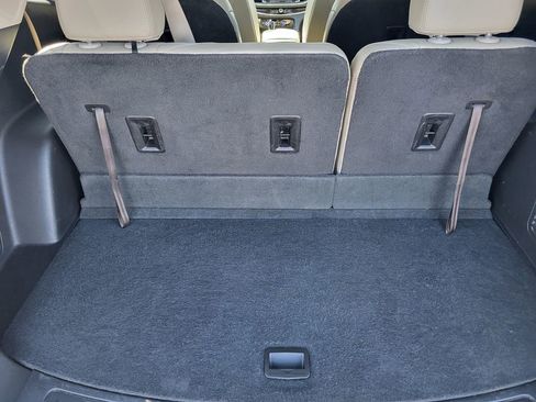 Used 2020 Buick Enclave Essence w/ Sound and Sites Package image 32