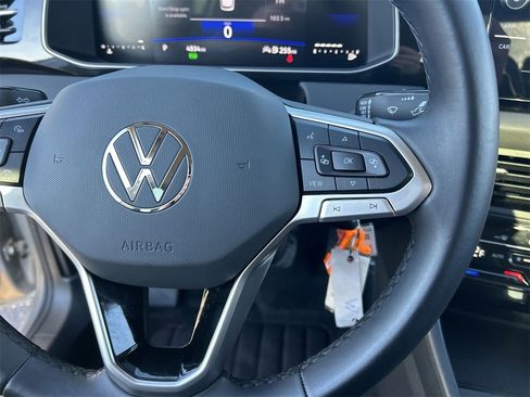 Certified 2025 Volkswagen Jetta S image 21