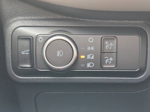New 2026 Ford Explorer Active w/ Active Comfort Package RWD image 17