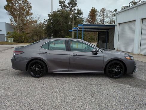 Used 2023 Toyota Camry XSE image 4