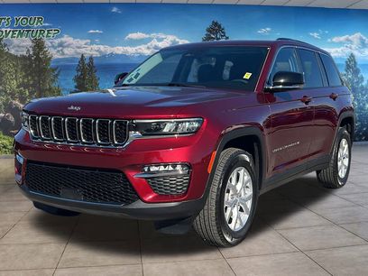 Certified 2023 Jeep Grand Cherokee Limited w/ Trailer Tow Prep Group (B)