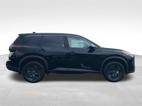 New 2026 Nissan Rogue SV w/ Cold Weather Package AWD/4WD image 9