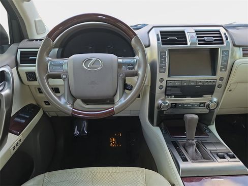 Used 2015 Lexus GX 460 460 image 17