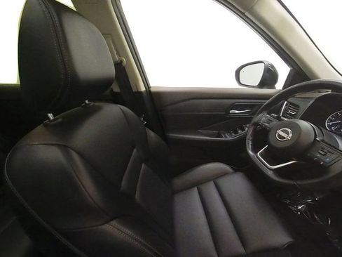 Certified 2023 Nissan Rogue SV w/ SV Premium B Package AWD/4WD image 33