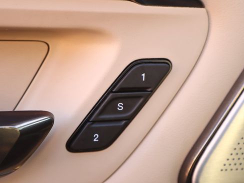 Used 2019 RAM 1500 Limited image 9