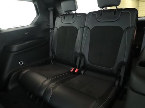 Used 2025 Jeep Grand Cherokee L Altitude AWD/4WD image 28