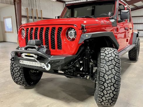 Used 2021 Jeep Gladiator Sport image 7