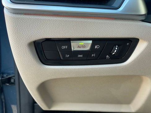 Used 2022 BMW 430i xDrive Coupe w/ Premium Package image 13