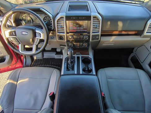 Used 2015 Ford F150 Lariat image 15