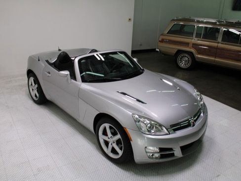 Used 2008 Saturn Sky w/ Premium Trim Package image 18