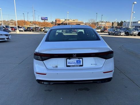 Certified 2025 Honda Accord EX-L image 6