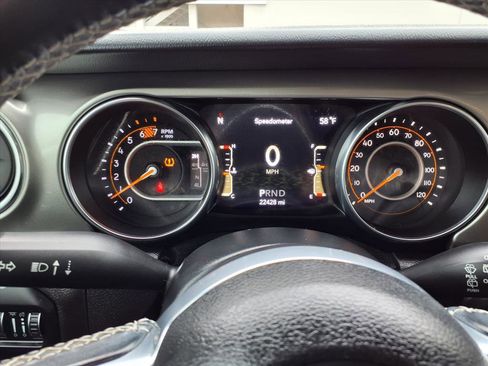 Used 2020 Jeep Wrangler Unlimited Sahara w/ LED Lighting Group image 13