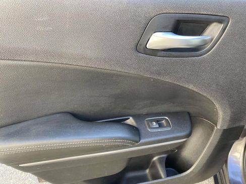 Used 2015 Dodge Charger SE w/ Popular Equipment Group RWD image 13