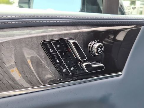 Used 2026 Cadillac Escalade IQ Sport 2 w/ LPO, ONYX Package image 18