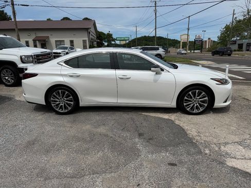 Used 2020 Lexus ES 350 w/ Premium Package FWD image 5