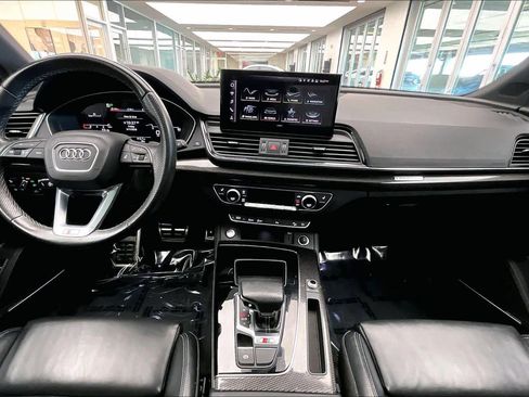 Used 2023 Audi SQ5 Premium Plus w/ Premium Plus Package AWD/4WD image 15