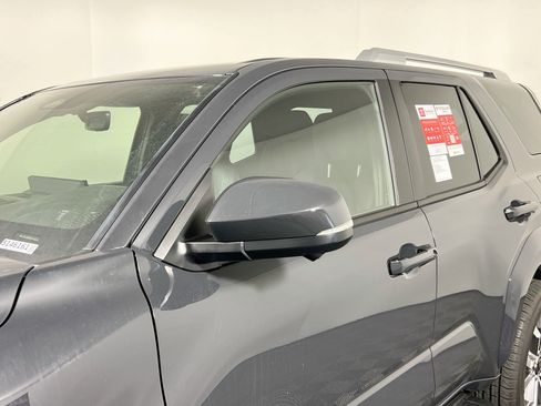 New 2026 Toyota 4Runner Limited AWD/4WD image 12