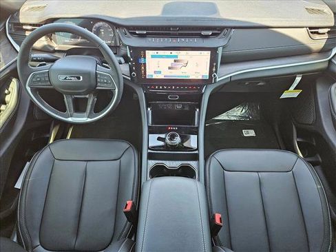 New 2026 Jeep Grand Cherokee L Limited RWD image 15