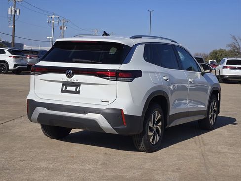 New 2026 Volkswagen Tiguan S image 4