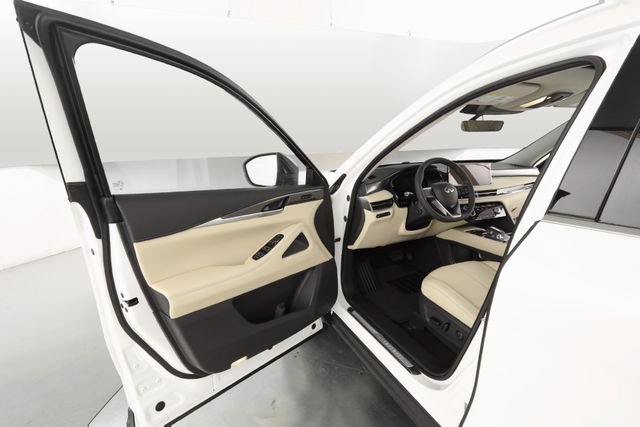 Used 2025 INFINITI QX60 Luxe AWD/4WD image 10