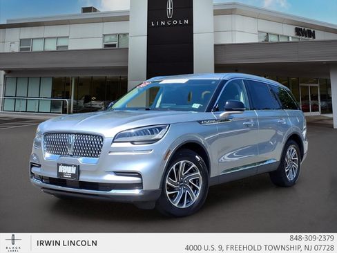 Certified 2023 Lincoln Aviator AWD w/ Class IV Trailer Tow Package image 1