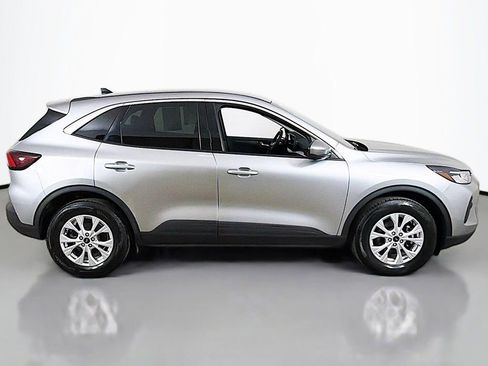 Used 2023 Ford Escape Active w/ Tech Pack #2 AWD/4WD image 9