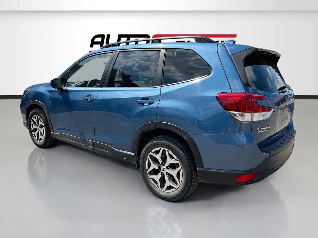 Used 2021 Subaru Forester Premium w/ Popular Package #1 AWD/4WD image 5