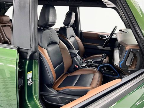 Used 2023 Ford Bronco Outer Banks image 7