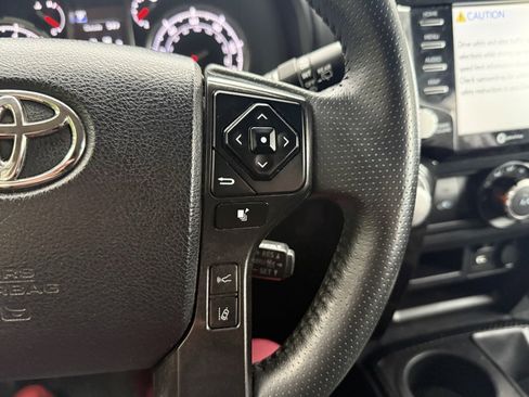 Used 2022 Toyota 4Runner TRD Off-Road Premium image 28