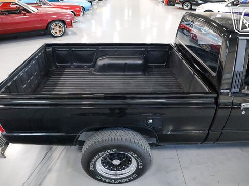 Used 1987 Toyota Pickup 2WD Regular Cab image 39