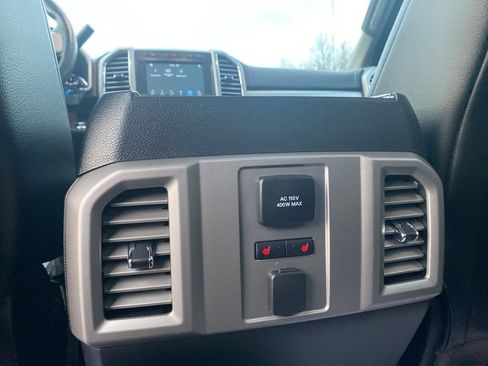 Used 2017 Ford F250 Lariat w/ Lariat Ultimate Package image 18