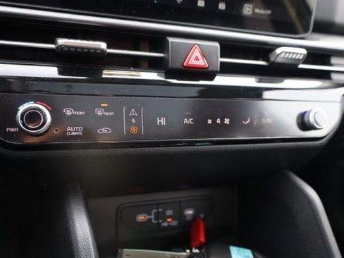 Certified 2026 Kia Sportage EX w/ EX Panorama Roof Package image 26