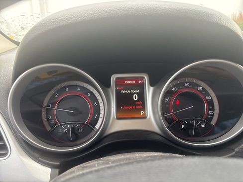 Used 2015 Dodge Journey American Value Package w/ Flexible Seating Group FWD image 2