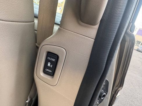 Used 2011 Honda Odyssey EX-L image 14