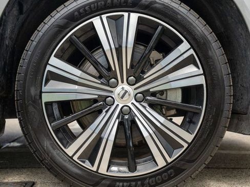 Used 2023 Volvo XC60 T8 Ultimate w/ Protection Package Premier AWD/4WD image 57