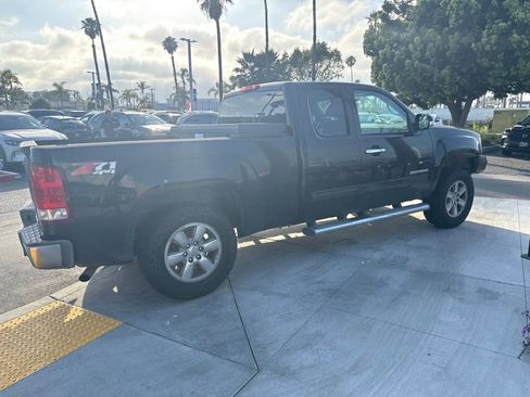 Used 2011 GMC Sierra 1500 SLT w/ SLT Convenience Package AWD/4WD image 25