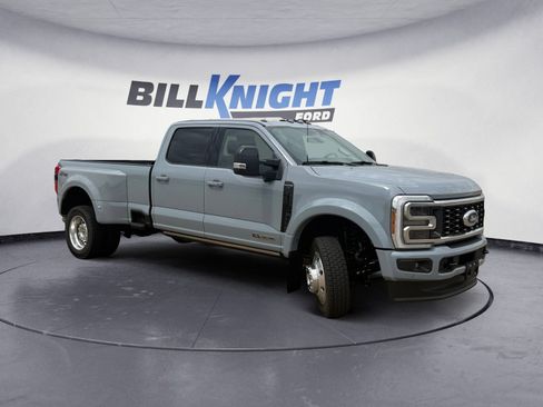 Used 2026 Ford F450 Platinum AWD/4WD image 7