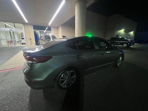 Used 2017 Hyundai Elantra Limited image 5