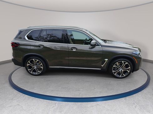 New 2026 BMW X5 xDrive50e AWD/4WD image 4