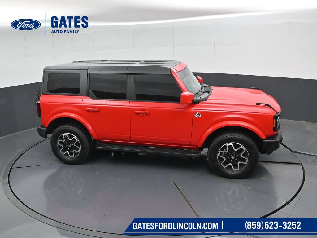 Used 2023 Ford Bronco Outer Banks AWD/4WD image 46