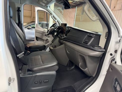 Used 2023 Ford Transit 350 XLT RWD image 25