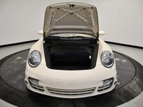Used 2009 Porsche 911 Turbo image 22