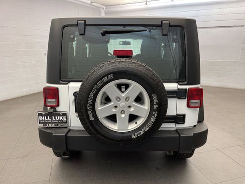 Used 2016 Jeep Wrangler Sport w/ Quick Order Package 24S AWD/4WD image 5