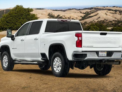 Certified 2022 Chevrolet Silverado 2500 LTZ w/ LTZ Plus Package image 6