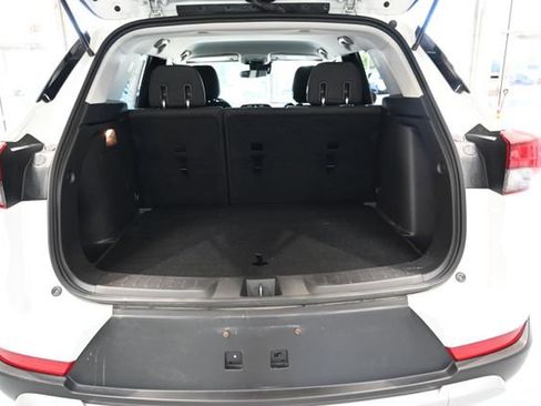 Used 2023 Chevrolet TrailBlazer LT FWD image 27