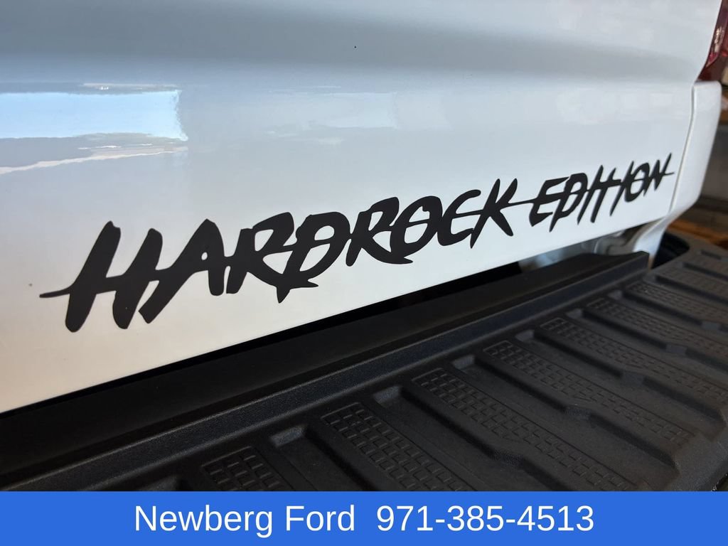 Used 2023 Chevrolet Silverado 2500 Custom w/ Custom Value Package AWD/4WD image 31
