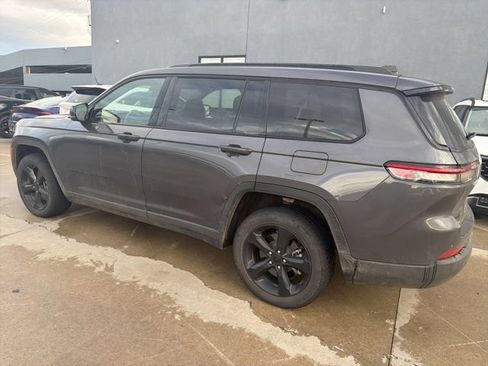 Used 2024 Jeep Grand Cherokee L Altitude AWD/4WD image 5