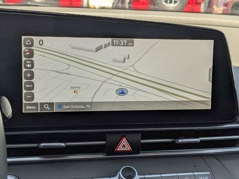 Used 2025 Hyundai Elantra SEL FWD image 22